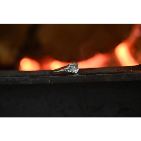 Raw Diamond Engagement Ring, Timeless Wedding Band, Classic Diamond Ring - Picture 3 of 10